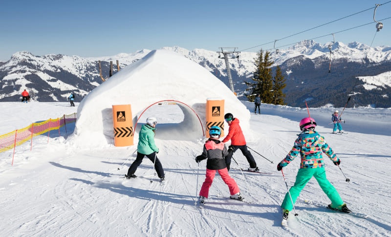 Jugendliche im Skikurs in Flachau © Ski amadé